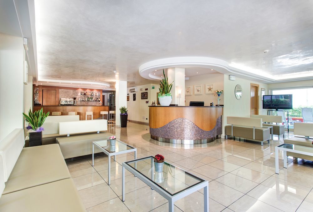 Hotel Du Lac Rimini Exteriör bild
