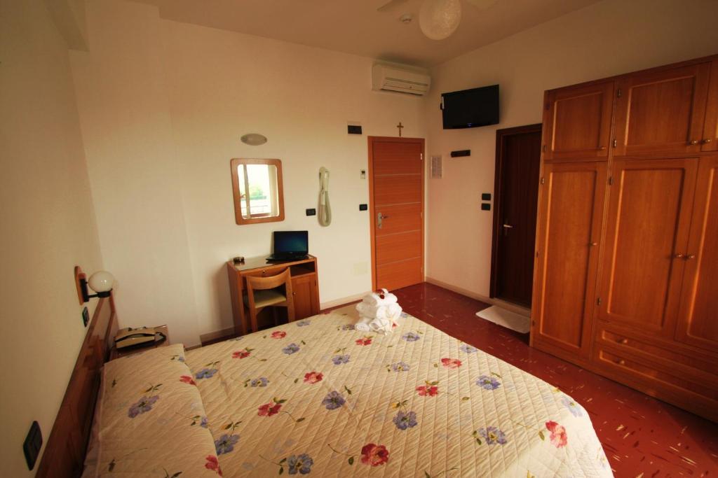 Hotel Du Lac Rimini Rum bild