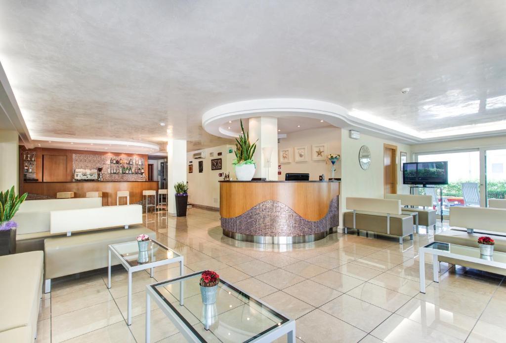 Hotel Du Lac Rimini Exteriör bild