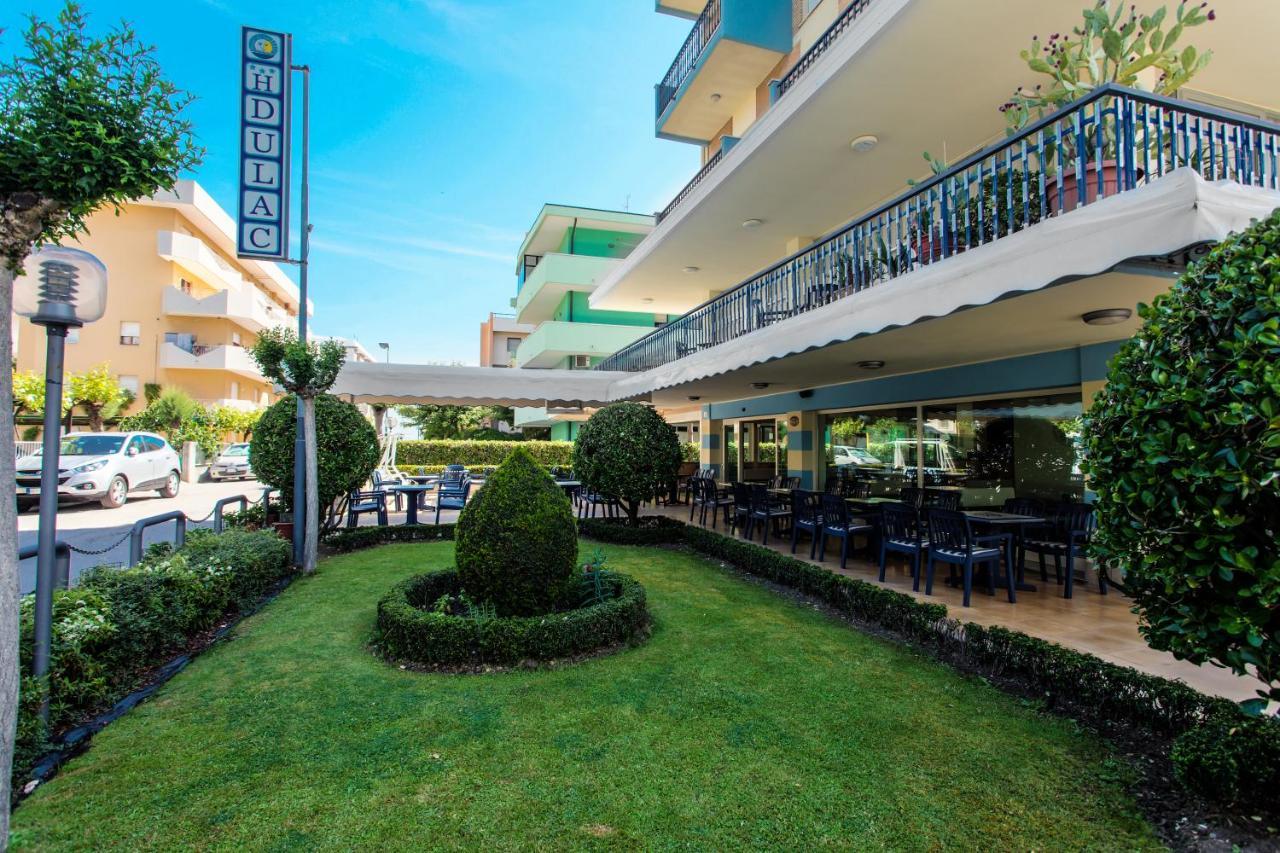 Hotel Du Lac Rimini Exteriör bild